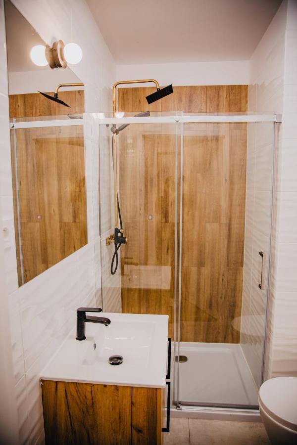Jbhotels Apartament Premium Plus Щецин Экстерьер фото
